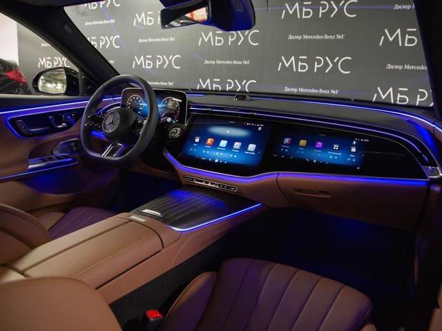 Mercedes-Benz E седан 300 полный привод АМГ Лайн (AMG Line) в лизинг - 24