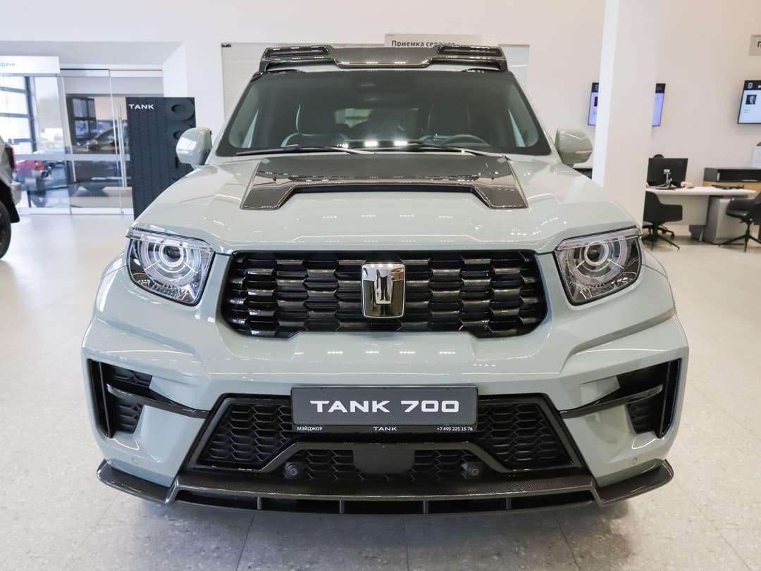 Tank 700 Edition One 3.0 HEV 9AT 4WD в лизинг - 8