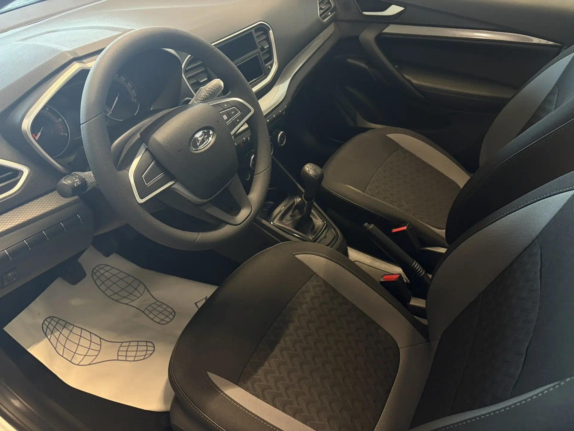 Lada Vesta седан Comfort 1.6 106hp 5MT в лизинг - 12