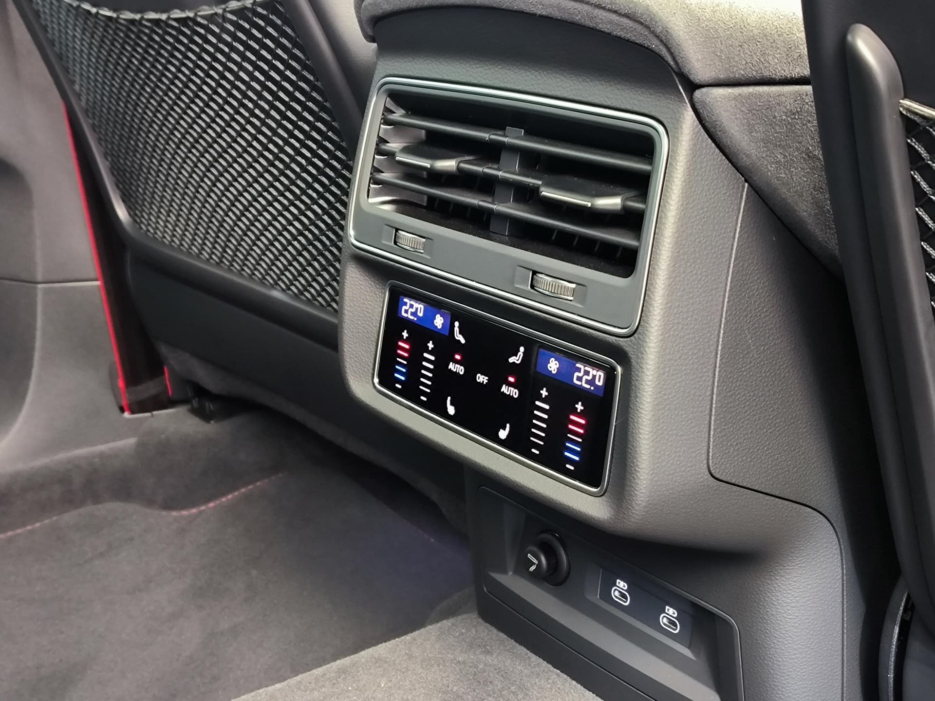 Audi RS Q8 quattro в лизинг - 25