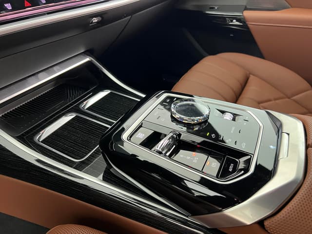 BMW 7 серия 740i xDrive в лизинг - 13