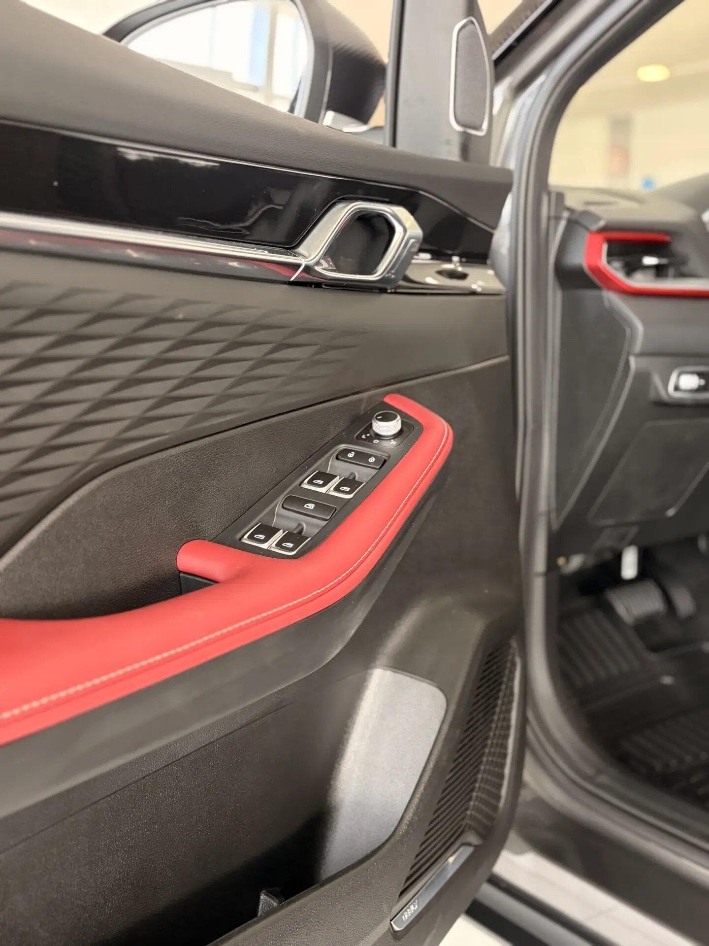 Geely Coolray Эксклюзив 1.5Т АТ (Exclusive) в лизинг - 7