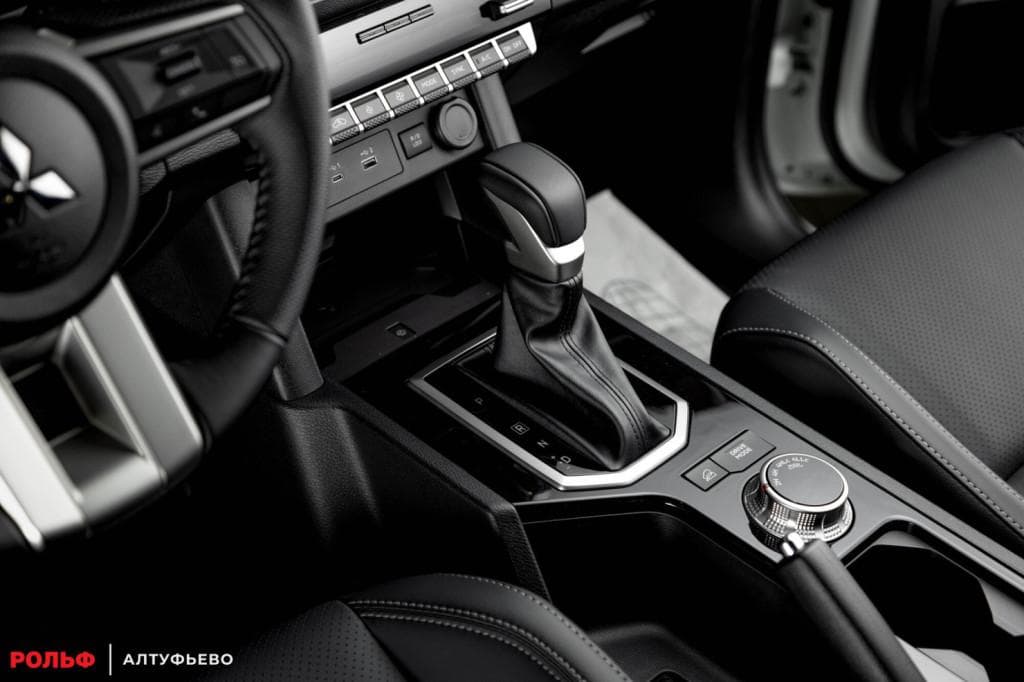 Mitsubishi L200 ДК ГЛС 2.4 дизель АТ (DC GLS) в лизинг - 8