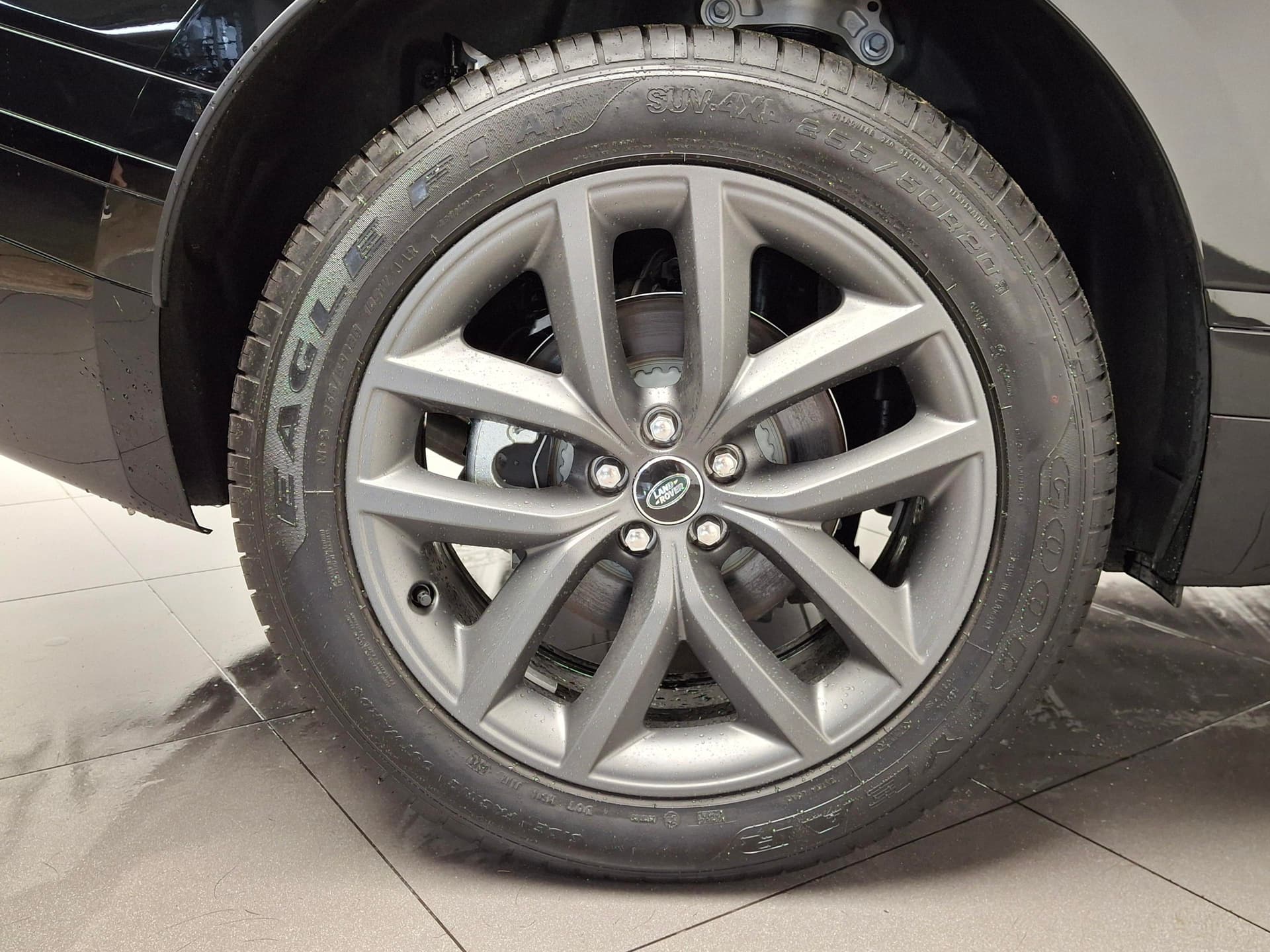 Land Rover Velar 2.0P 250 Dynamic SE в лизинг - 11