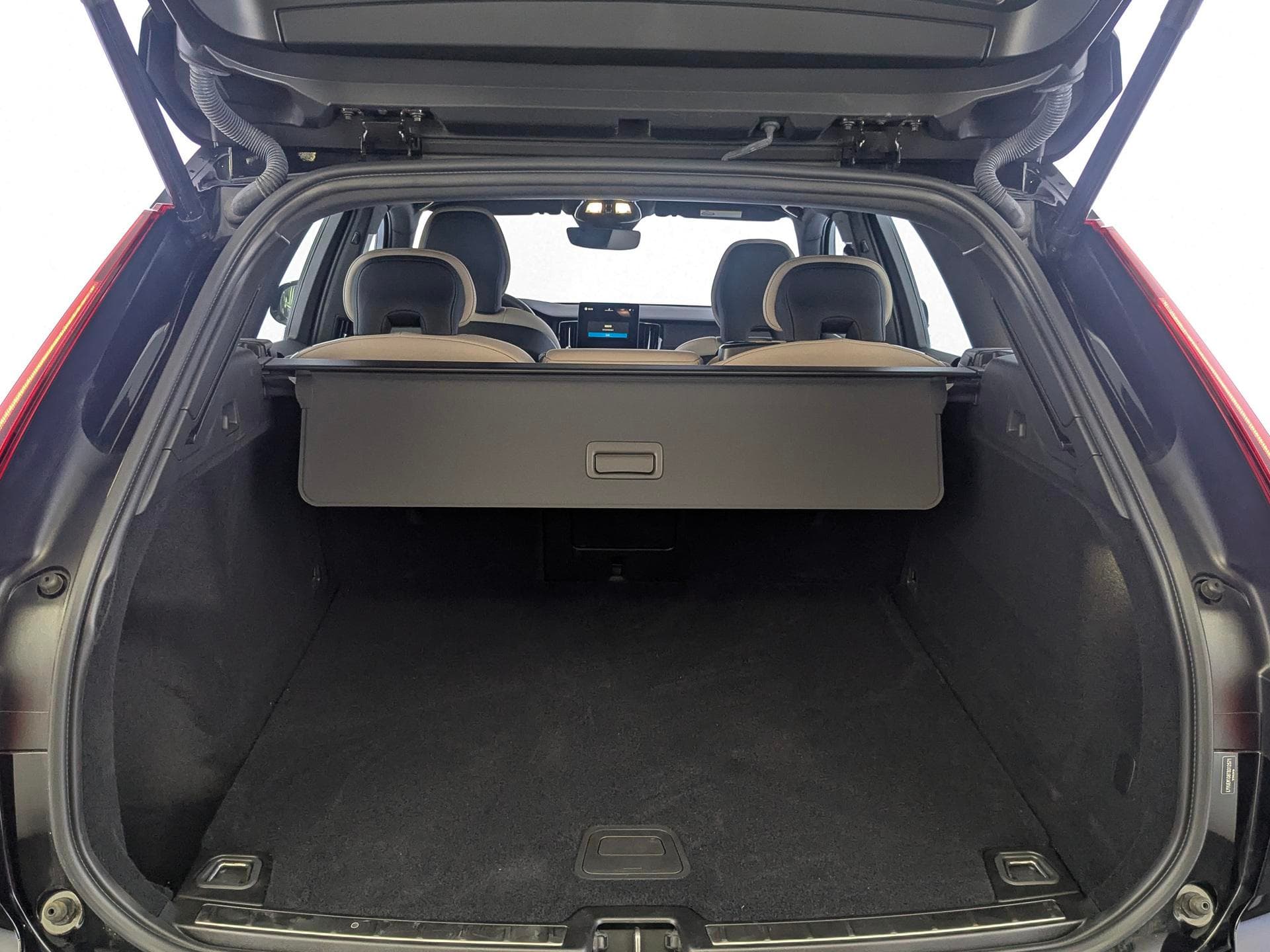 Volvo XC60 B5 Zhiyuan Deluxe Edition 250hp 8AT в лизинг - 9