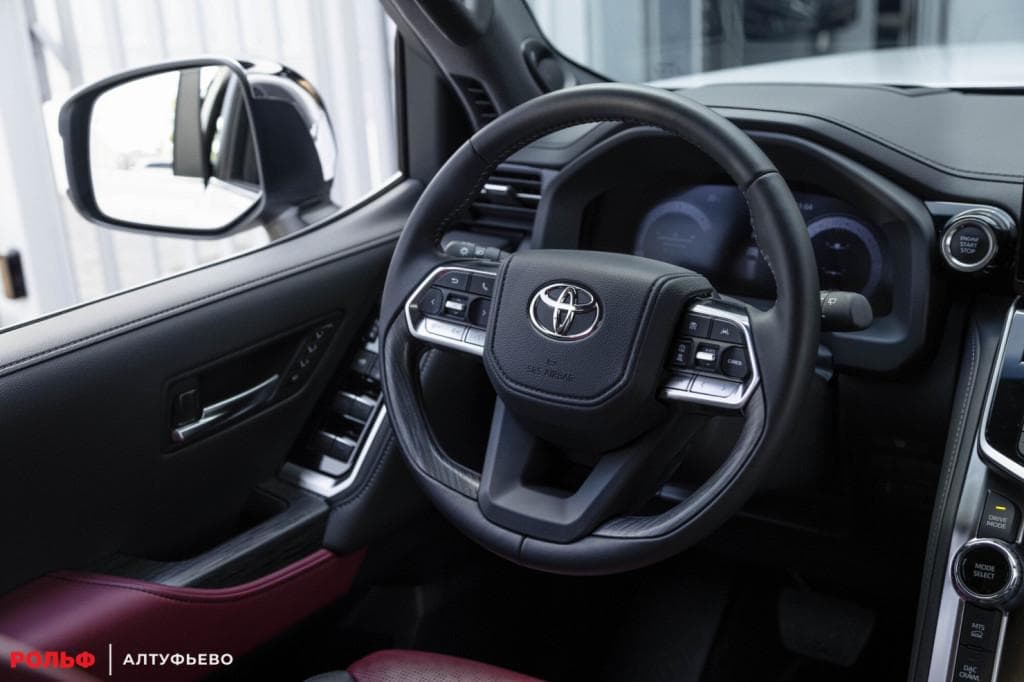 Toyota Land Cruiser 300 В-Икс-Р 3.3 дизель АТ в лизинг - 9