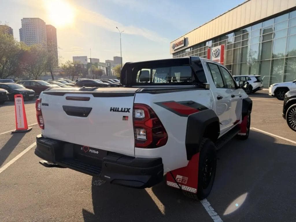 Toyota Hilux GR Sport 4.0 AT в лизинг - 6
