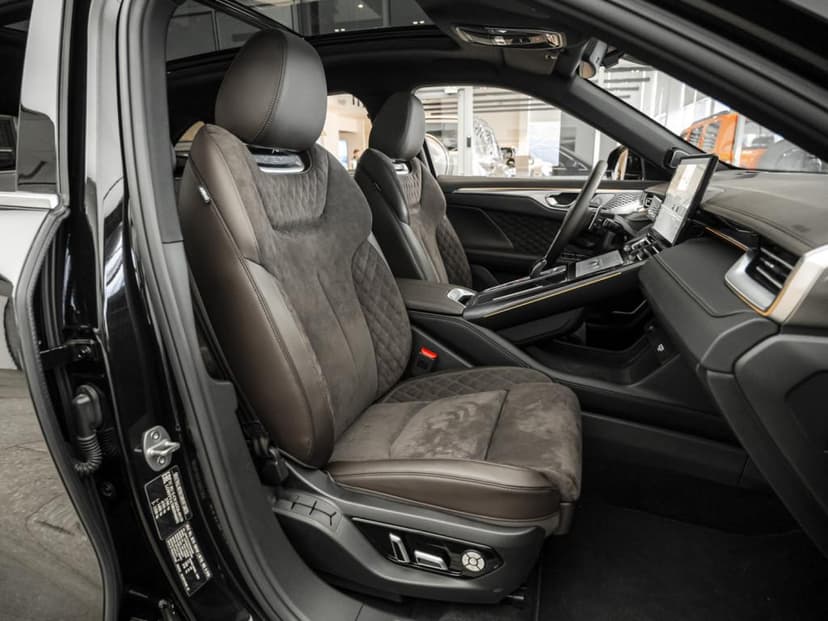 Wey 05 Premium 2.0 PHEV DHT 4WD в лизинг - 18