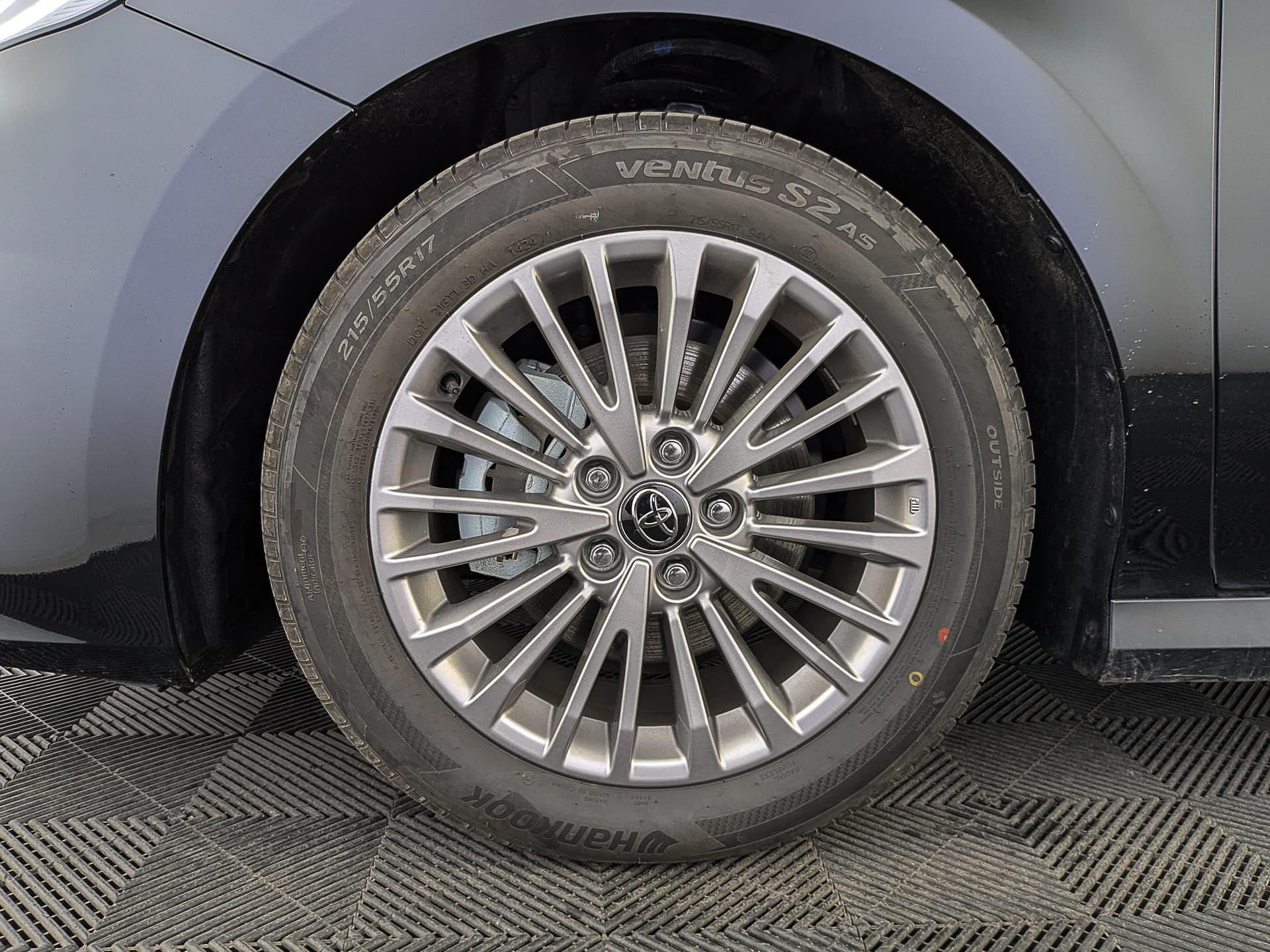 Toyota Camry 2.0GVP Deluxe Edition в лизинг - 8