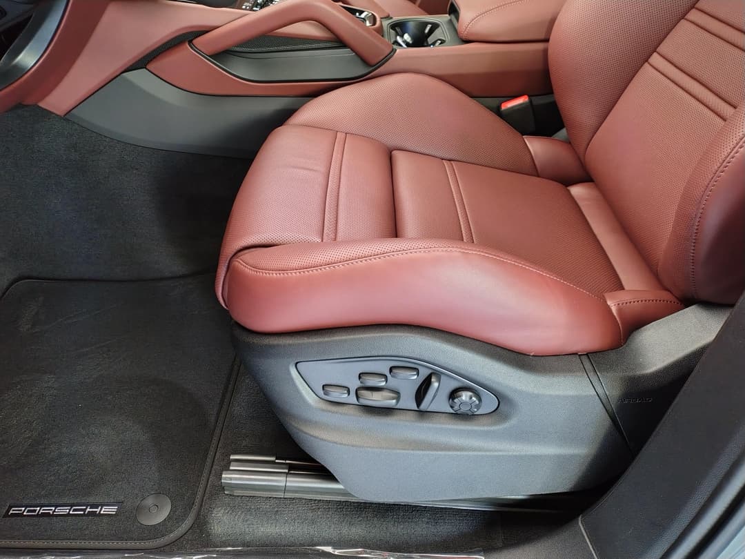 Porsche Cayenne GTS Coupe в лизинг - 19