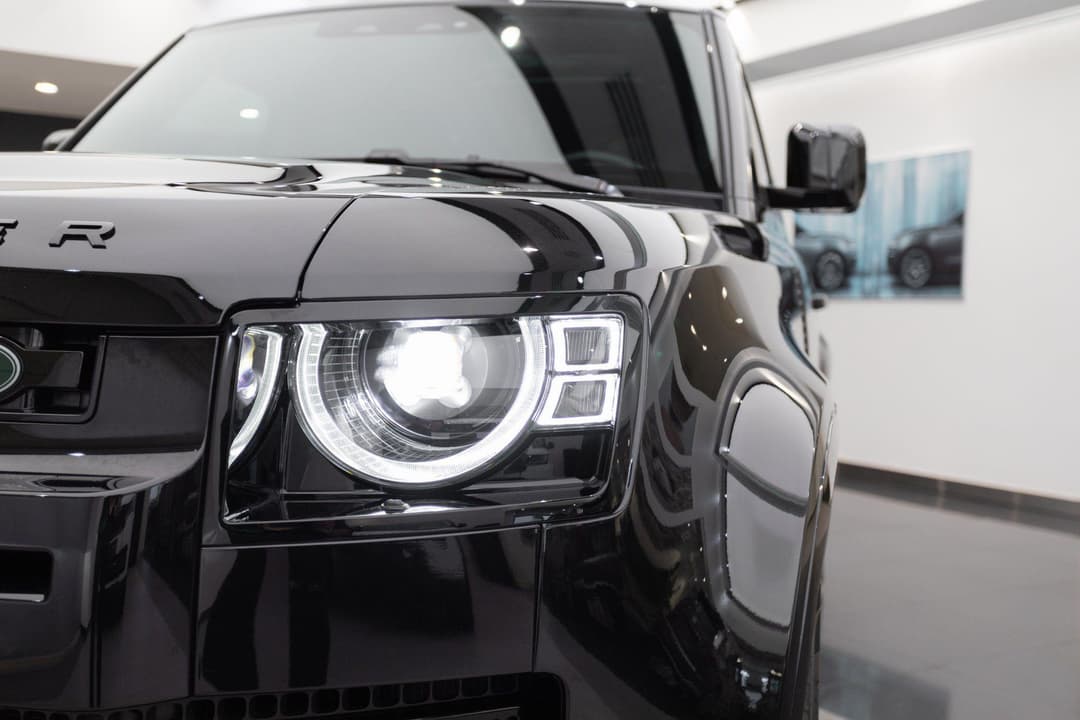 Land Rover Defender 110 3.0 дизель 350 л.с. гибрид Икс-Дайнэмик ХСЕ (X-Dynamic HSE) в лизинг - 19