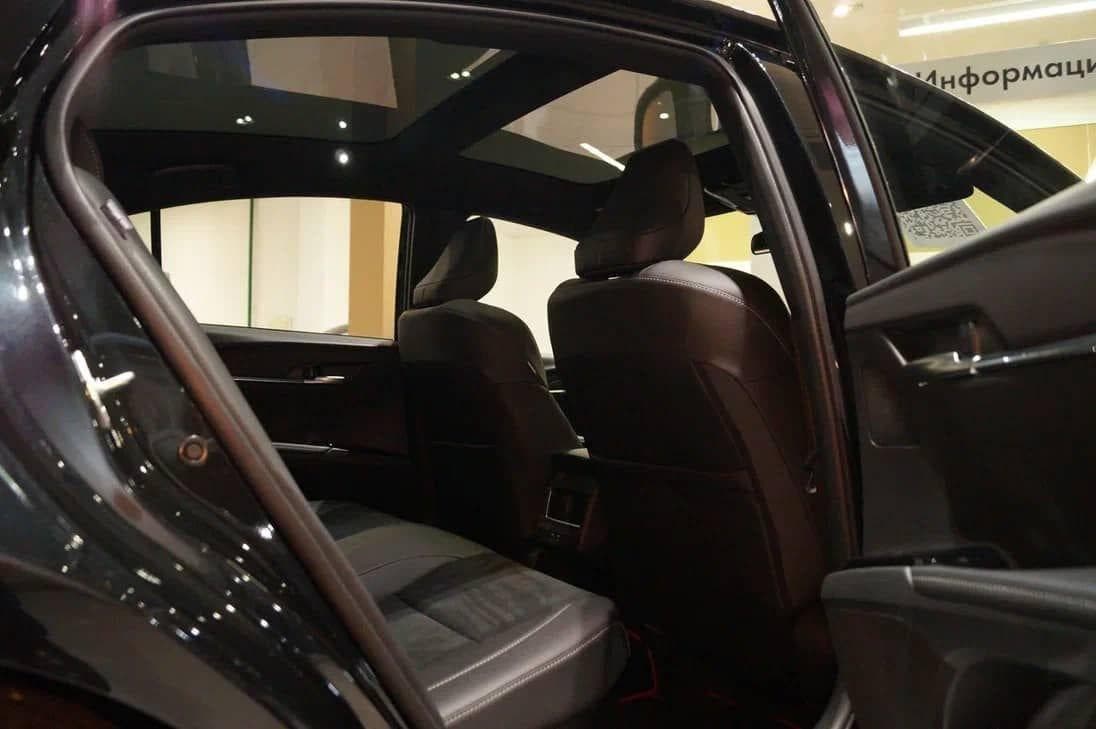 Toyota Camry 2.0HXS Sports Plus Edition в лизинг - 12