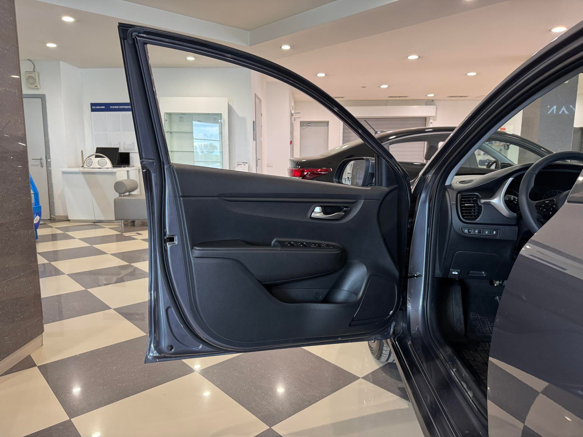 Solaris KRX Comfort 1.6 6AT в лизинг - 16