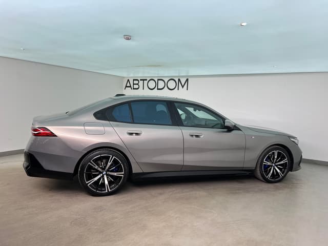 BMW 5 серия 530i xDrive в лизинг - 7