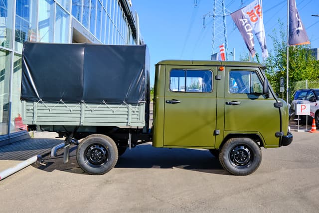 UAZ 39094 Фермер Двойная кабина без ABS 2.7 5MT в лизинг - 7