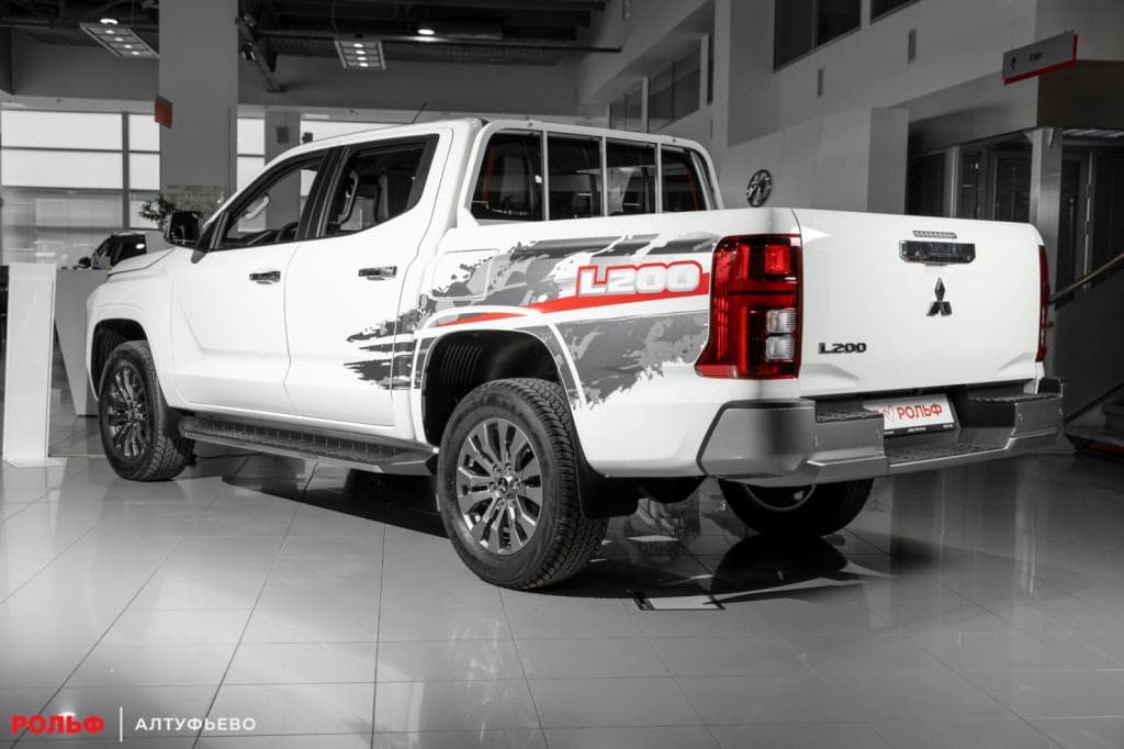 Mitsubishi L200 ДК ГЛС 2.4 дизель АТ (DC GLS) в лизинг - 3