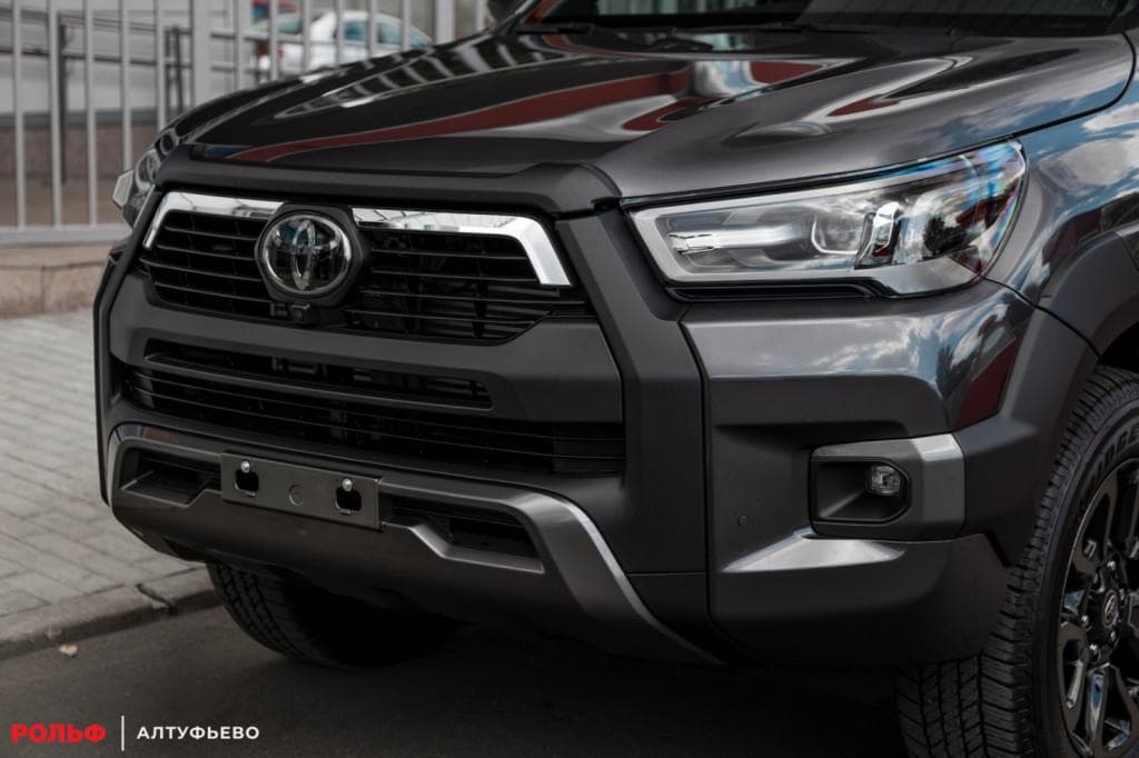 Toyota Hilux - 5