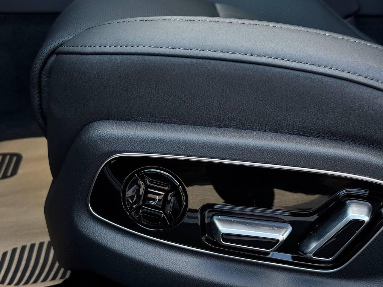 Audi A8 L 55 TFSI quattro tiptronic в лизинг - 23
