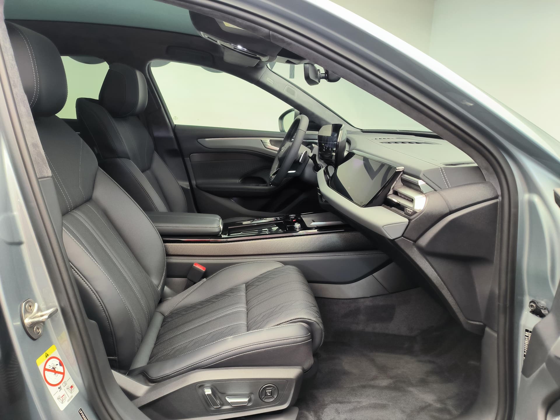 Audi A6 L Премиум 2.0Т полный привод АТ (Premium) в лизинг - 11