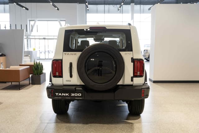 Tank 300 City Adventure 2.0 8AT 4WD в лизинг - 7