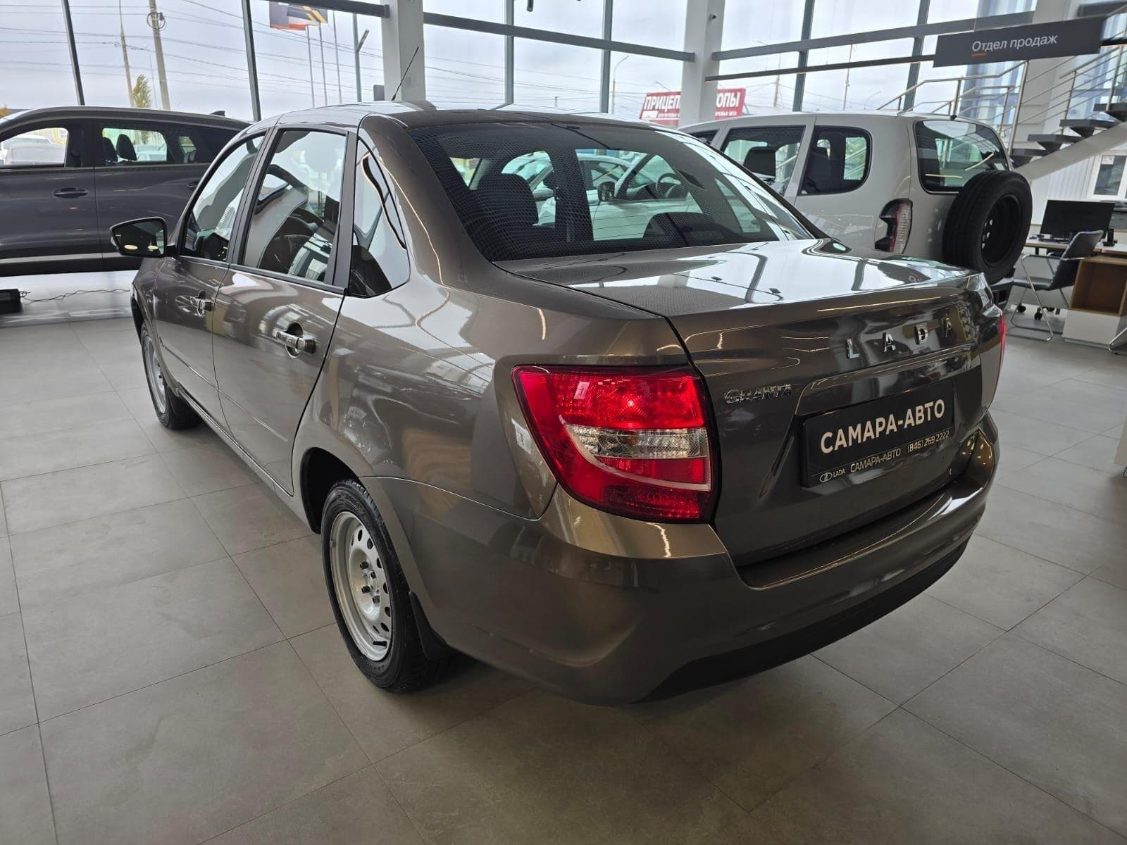 Lada Granta седан - 3