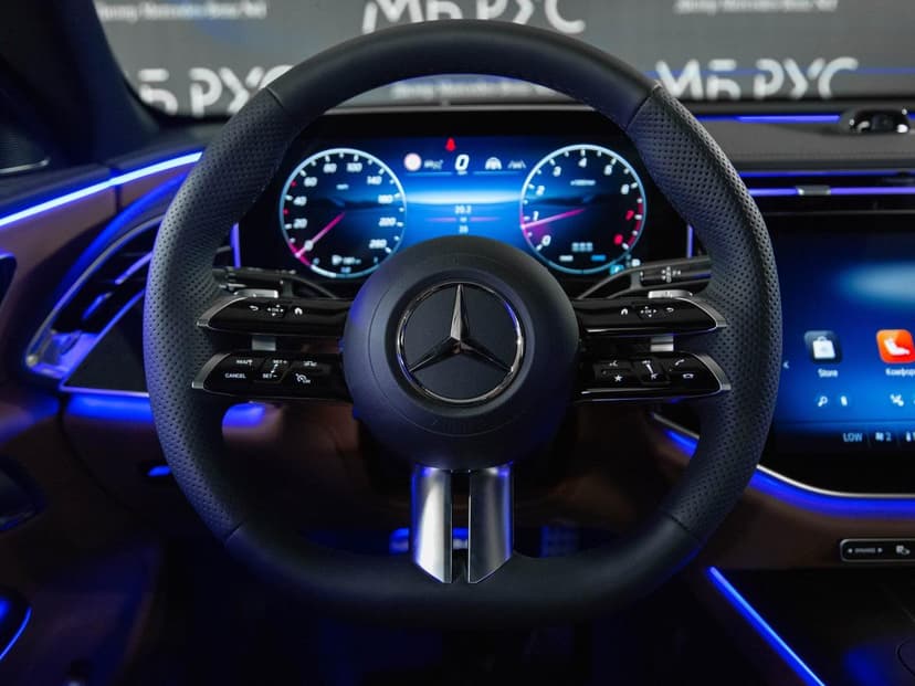 Mercedes-Benz E седан 300 полный привод АМГ Лайн (AMG Line) в лизинг - 17