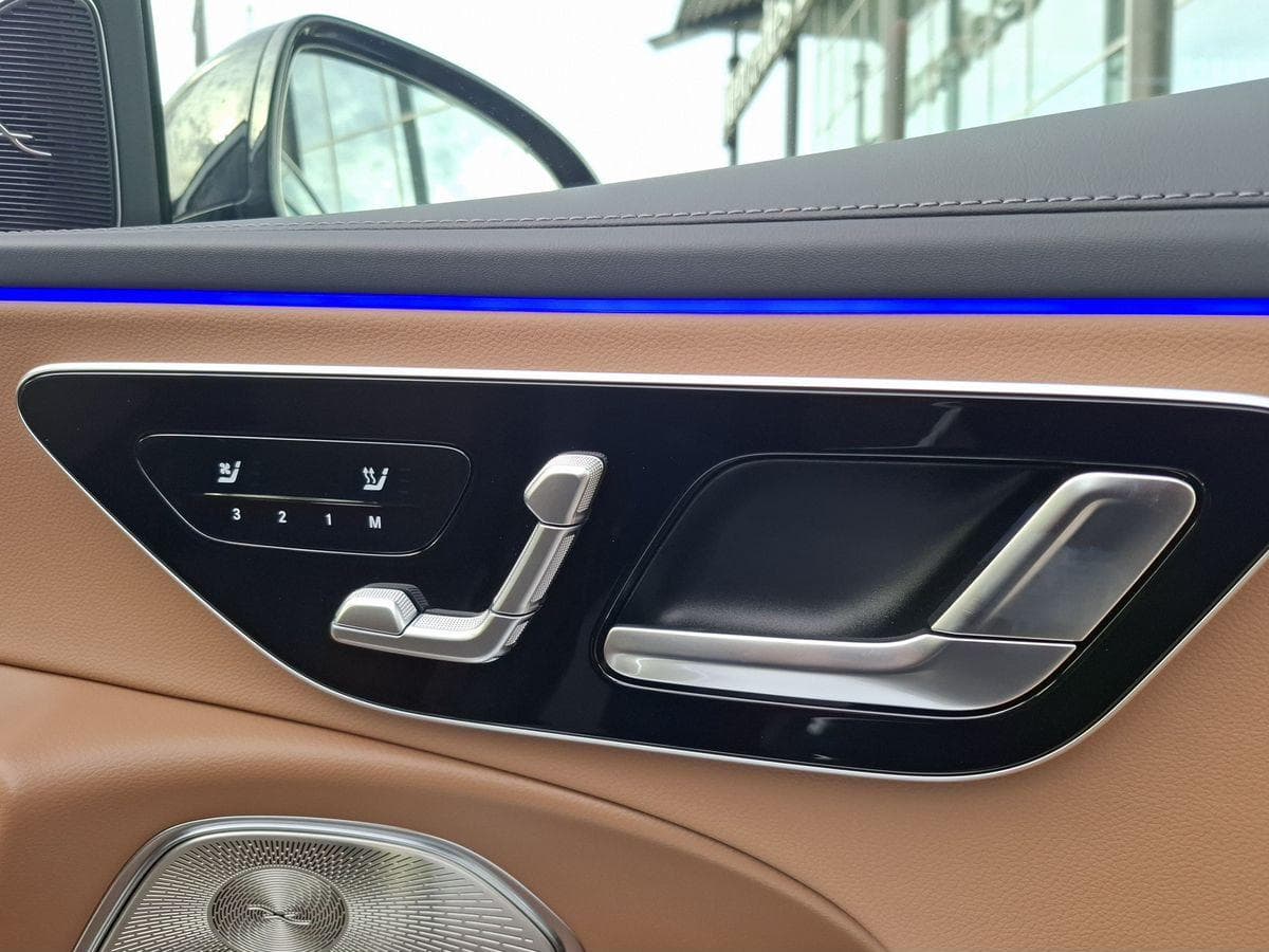 Mercedes-Benz E седан 300 полный привод АМГ Лайн (AMG Line) в лизинг - 20