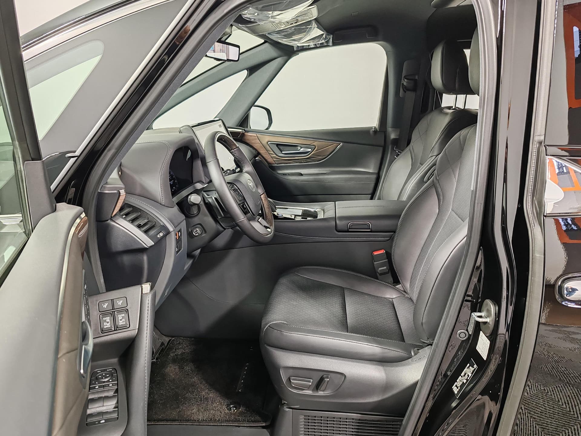 Toyota Alphard 2.5 HEV CVT в лизинг - 17