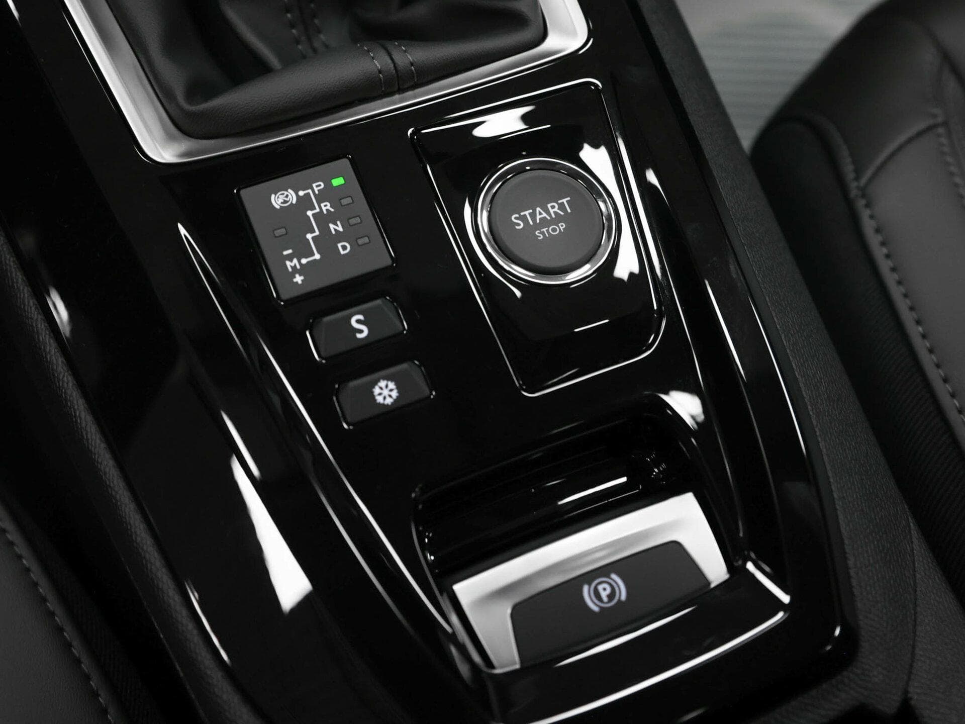Peugeot 408 Лату Версия 1.5Т 173 л.с. АТ в лизинг - 27