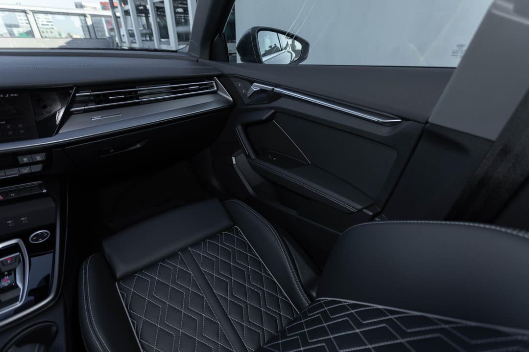 Audi A3 Sedan L Flying Spur Premium Edition 35 TFSI tiptronic в лизинг - 16