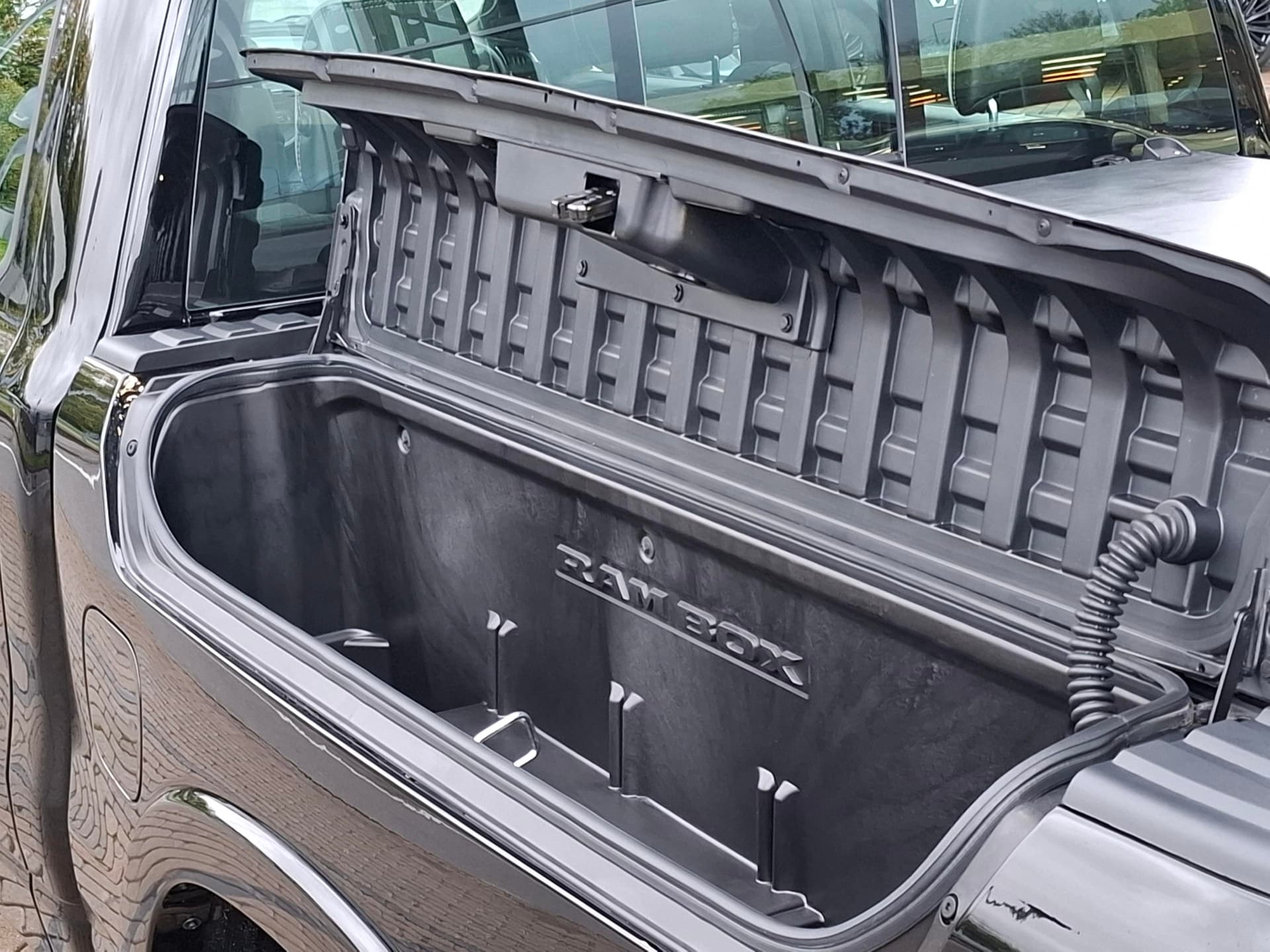 Ram 1500 Limited Crew Cab 3.0 8AT 4WD в лизинг - 14