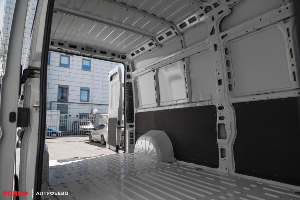 Peugeot Boxer FgTl 335 L3H2 2.2 BlueHDi 140hp 6MT в лизинг - 14