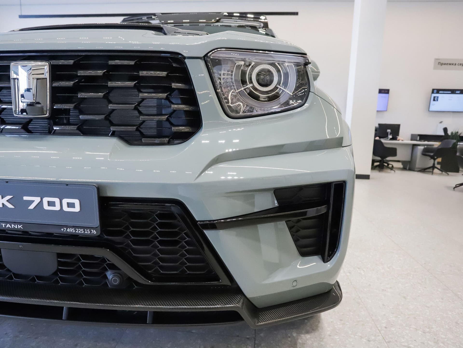 Tank 700 Edition One 3.0 HEV 9AT 4WD в лизинг - 9