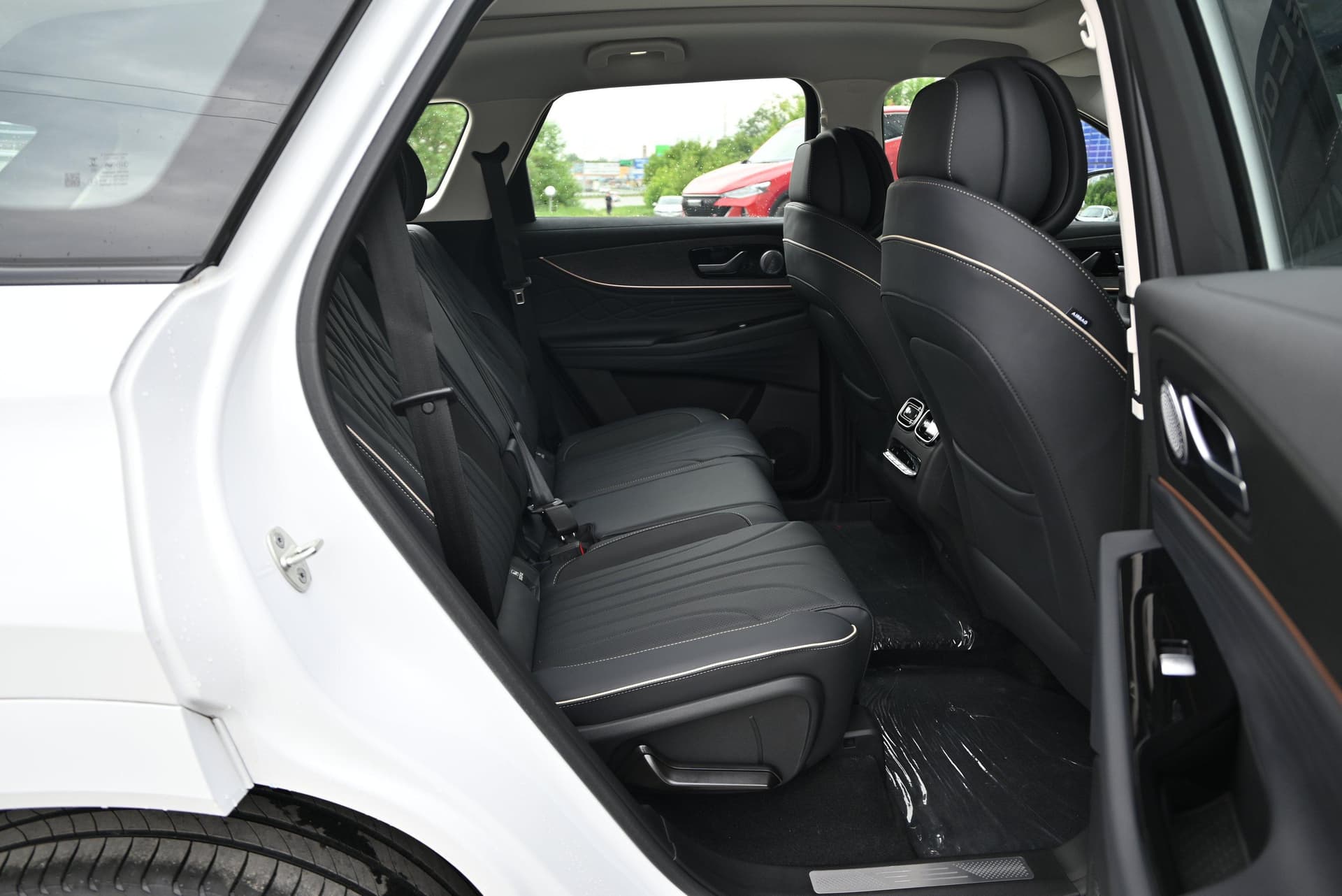 Jaecoo J8 Supreme 2.0T 7DCT AWD в лизинг - 16