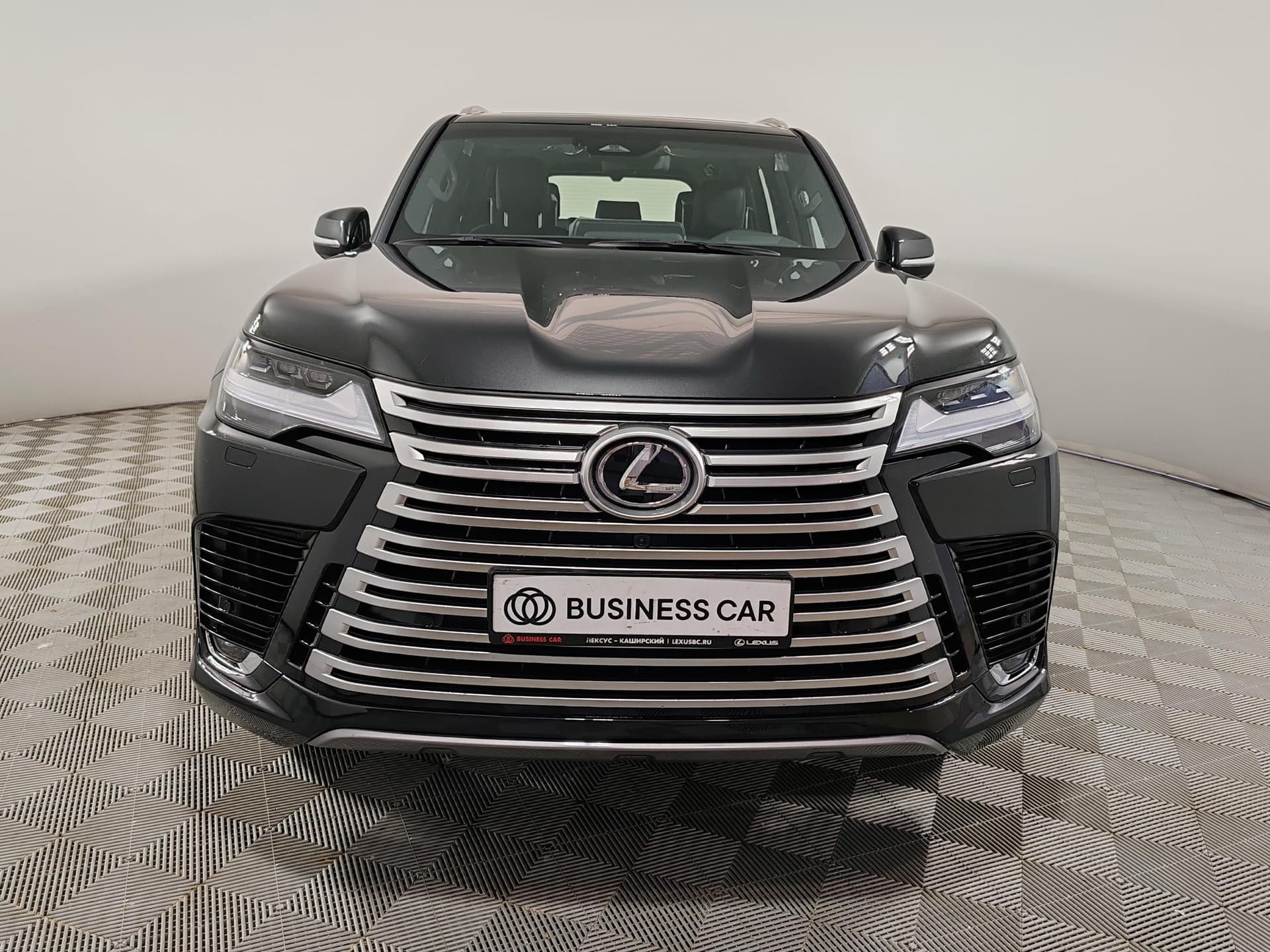 Lexus LX 500d Urban DSL в лизинг - 3