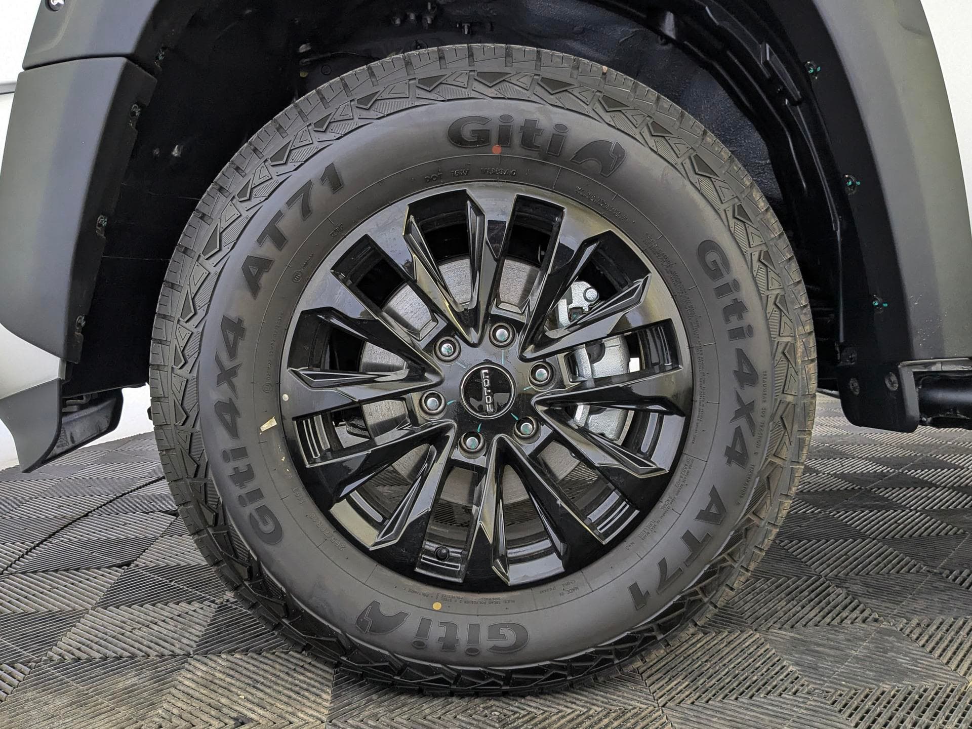Foton Tunland V9 Prestige 2.0d 8AT 4WD в лизинг - 8