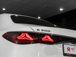 Mercedes-Benz E седан 300 4MATIC AMG Line в лизинг - 7