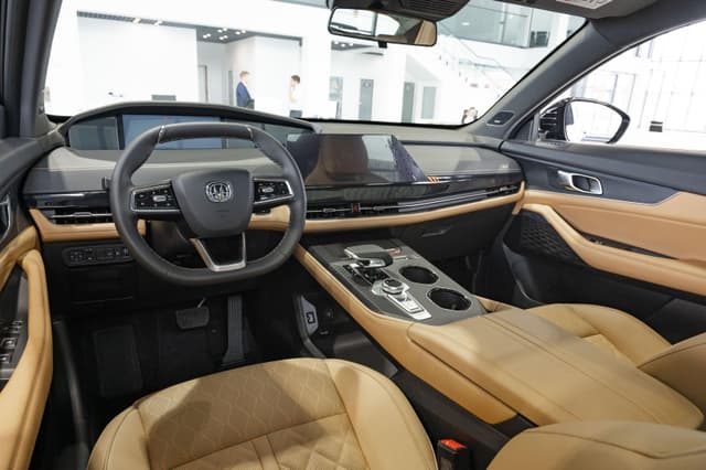 Changan Uni-K Tech 2.0 8AT AWD в лизинг - 32