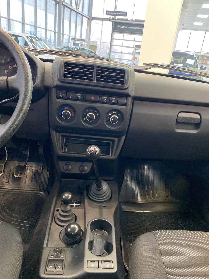 Lada Niva Legend 3 дв Classic 24 1.7 5MT в лизинг - 9