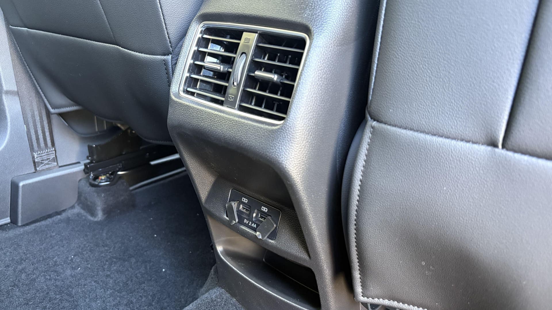 Moskvich 3 Комфорт 1.5Т CVT с телематикой в лизинг - 13