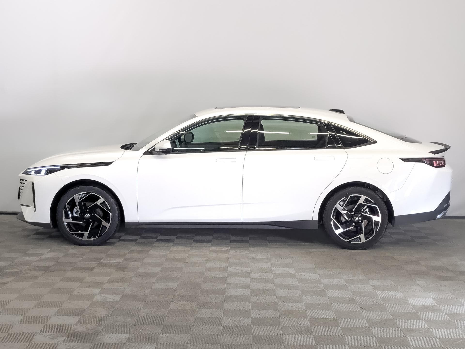 Changan Lamore 1.5 DCT 2WD в лизинг - 4