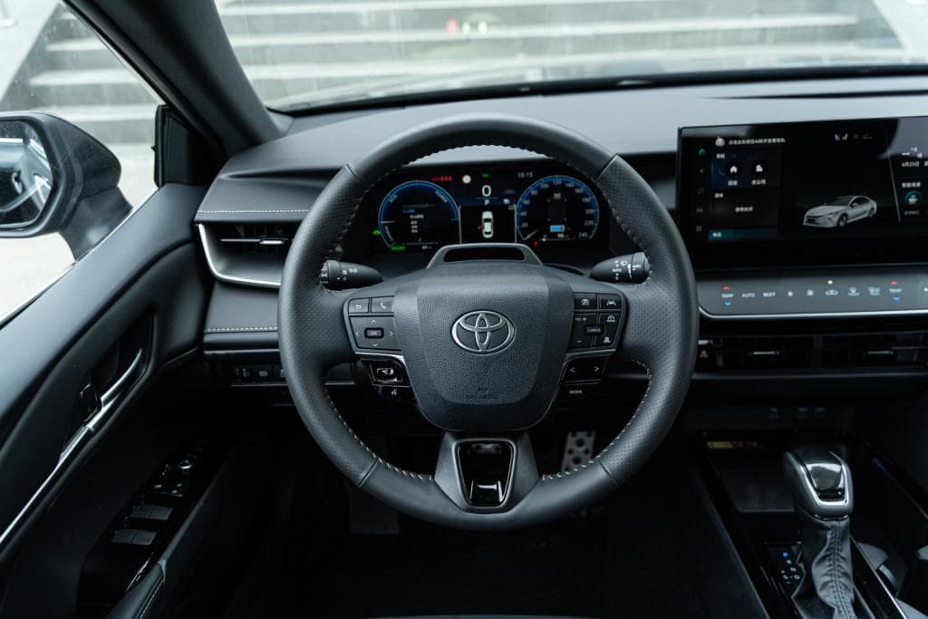 Toyota Camry 2.0S Sports Edition в лизинг - 11