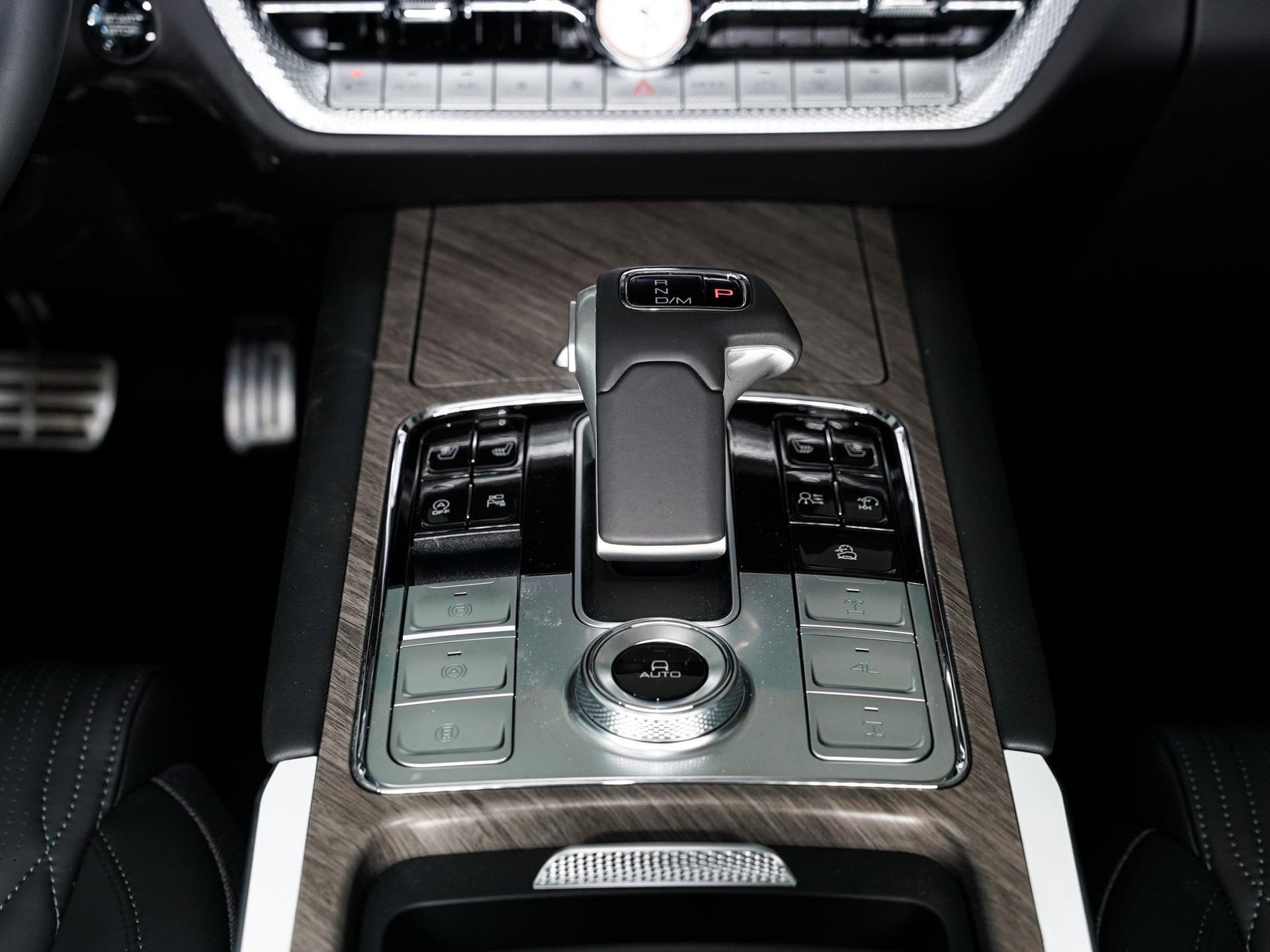 Tank 500 Blacktrail 3.0 9AT 4WD в лизинг - 27