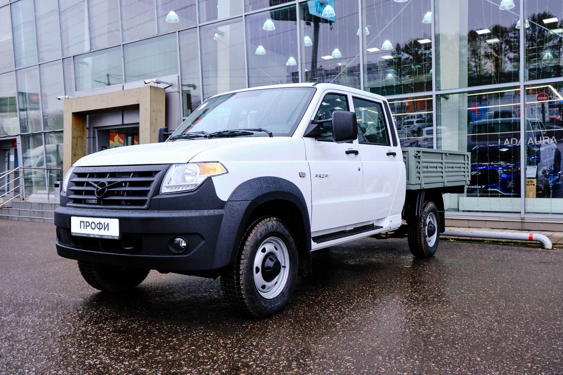 UAZ Profi двухрядная кабина Двойная кабина с бортом Base 4х4 2.7 5MT в лизинг - 3