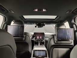 Lexus LX 600 VIP Black в лизинг - 11