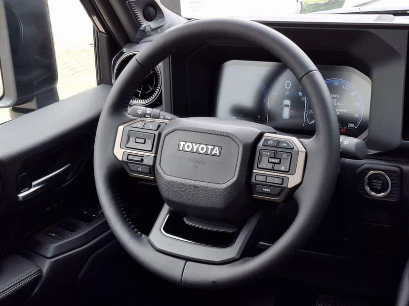 Toyota Land Cruiser Prado Premium VX-L 2.8d АКП в лизинг - 33
