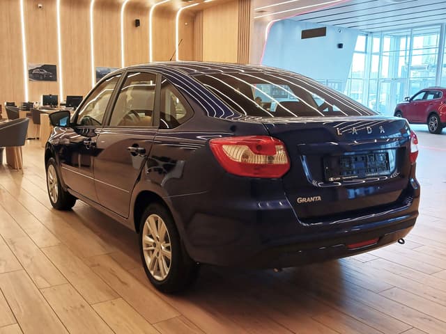 Lada Granta лифтбек Комфорт 1.6 90 л.с. МТ в лизинг - 6