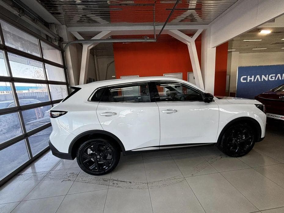 Changan Uni-S Техно 1.5Т АТ полный привод в лизинг - 3