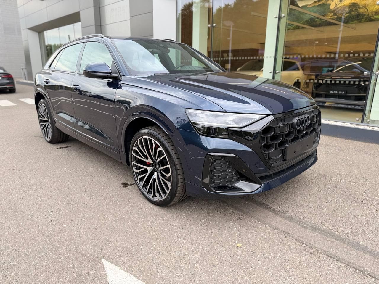 Audi Q8 - 3