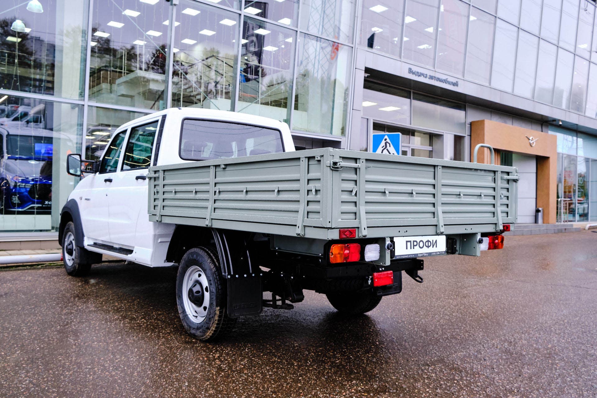 UAZ Profi двухрядная кабина - 2
